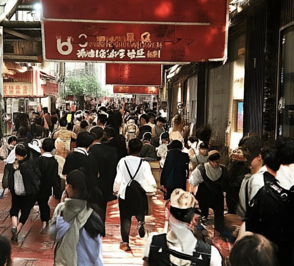 金华义乌商贸城今天来了,新鲜消息等你品尝!